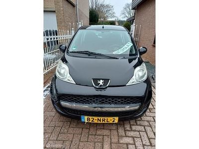 Zwart Gebruikt 2010 Peugeot 107 Hatchback | € 3.750 (Goede deal)