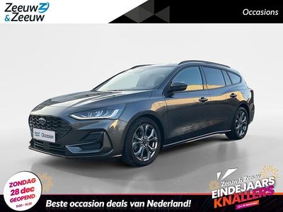 Grijs Gebruikt 2023 Ford Focus ST-Line Stationwagen | € 22.445 (Eerlijke prijs)