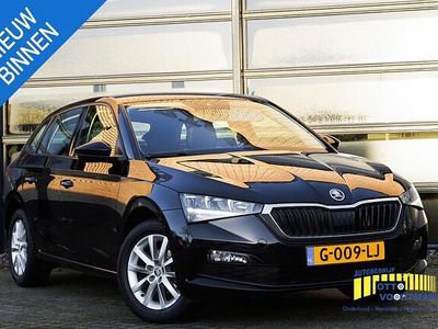 Zwart (parellak) Gebruikt 2019 Skoda Scala Ambition Hatchback | € 11.799 (Eerlijke prijs)