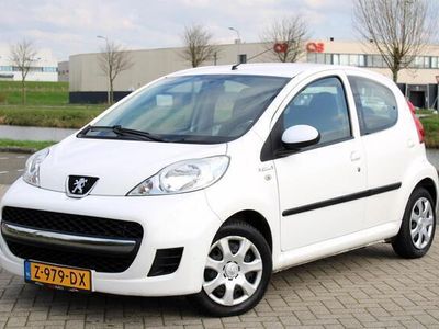 Occasion Peugeot 107 68 PK (50 kW) 2011 Wit Hatchback