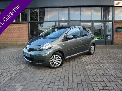 tweedehands Toyota Aygo 1.0-12V Aspiration Green, Airco, Alcantara