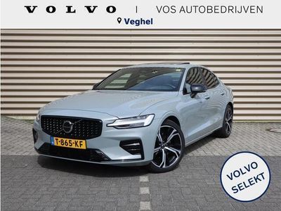 tweedehands Volvo S60 B4 Plus Dark | Schuifdak | Harman Kardon | Stoelverwarming voor + achter | 19" velgen