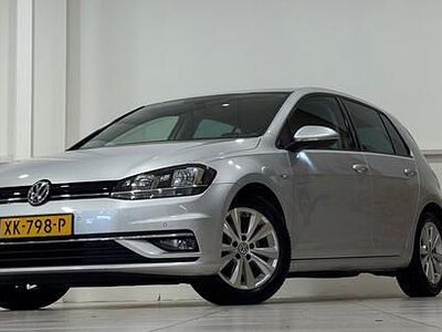 Grijs (metallic) Gebruikt 2019 VW Golf VII Comfortline Hatchback | € 11.944 (Goede deal)