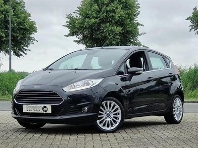 Zwart Gebruikt 2015 Ford Fiesta Titanium Hatchback | € 11.950 (Duur)