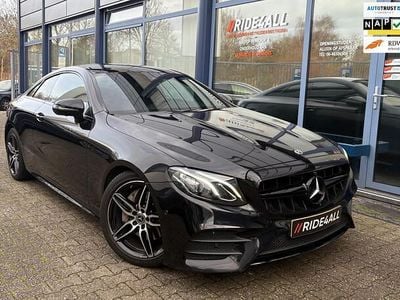Zwart Gebruikt 2017 Mercedes E200 AMG line Coupé | € 29.749 (Goede deal)