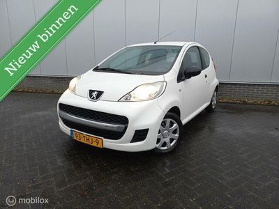 tweedehands Peugeot 107 1.0-12V XR SUPER NETJES!!