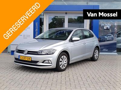 Grijs, metallic lak Gebruikt 2019 VW Polo Comfortline Hatchback | € 12.945 (Eerlijke prijs)