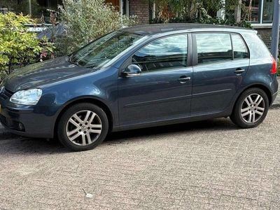 VW Golf V