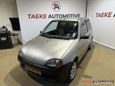 Occasion Fiat Seicento 54 PK (39 kW) 2001 Grijs Hatchback