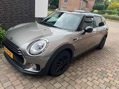 Oranje Gebruikt 2019 Mini Cooper Clubman Chili Stationwagen | € 17.750 (Goede deal)
