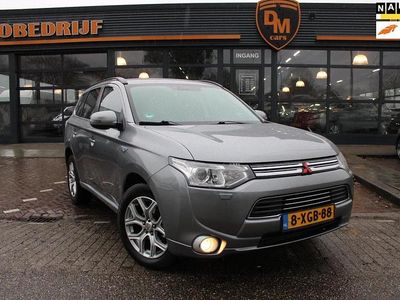 Grijs Occasion 2014 Mitsubishi Outlander P-HEV Edition SUV | € 8.499 (Eerlijke prijs)