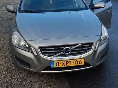 Gebruikt 2011 Volvo V60 R-Design Stationwagen | € 5.250 (Eerlijke prijs)