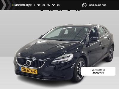 Zwart Gebruikt 2018 Volvo V40 Hatchback | € 20.894 (Super prijs)