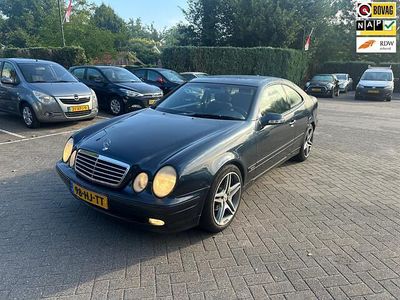 Mercedes 200