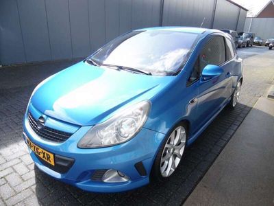 tweedehands Opel Corsa 1.6-16V T OPC