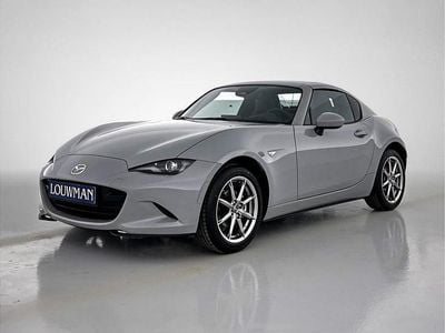 Aero grey (licht grijs metallic) Nieuw 2025 Mazda MX5 Exclusive-Line Cabriolet | € 48.890 (Duur)