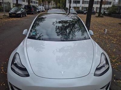 Gebruikt 2019 Tesla Model 3 Long Range AWD Sedan | € 17.500 (Goede deal)