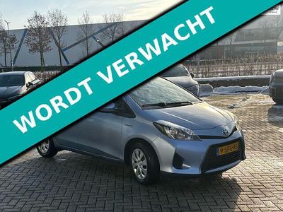 Occasion Toyota Yaris 75 PK (55 kW) 2013 Blauw Hatchback