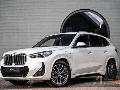 Wit (metallic) Gebruikt 2023 BMW X1 M Sport SUV | € 46.950 (Super prijs)