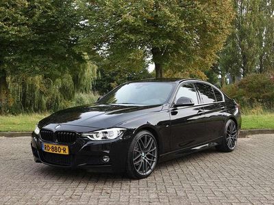 Zwart Gebruikt 2017 BMW 320 Sedan | € 19.950 (Iets duurder)