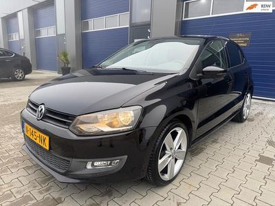 Zwart Occasion 2010 VW Polo Highline Hatchback | € 5.499 (Eerlijke prijs)
