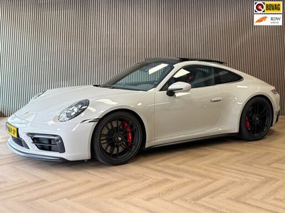 Porsche 911 Carrera GTS