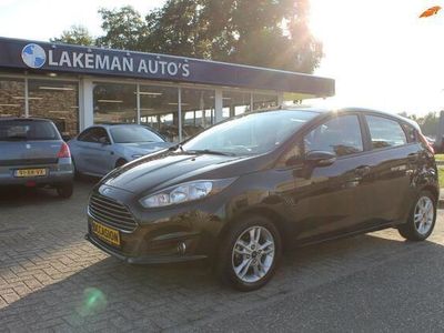 Zwart Occasion 2015 Ford Fiesta Titanium Hatchback | € 10.950 (Duur)