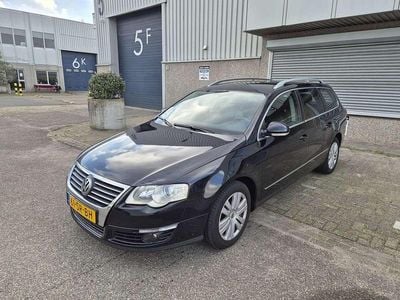 Zwart Gebruikt 2006 VW Passat Highline Stationwagen | € 1.999