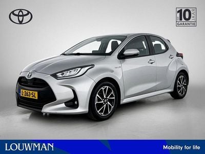 Grijs metallic Occasion 2021 Toyota Yaris Hatchback | € 18.745 (Eerlijke prijs)