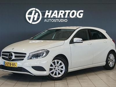 Wit Occasion 2015 Mercedes A180 Ambition Hatchback | € 16.900 (Eerlijke prijs)