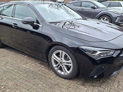 Zwart Occasion 2024 Mercedes CLA180 Shooting Brake Luxury Stationwagen | € 23.450