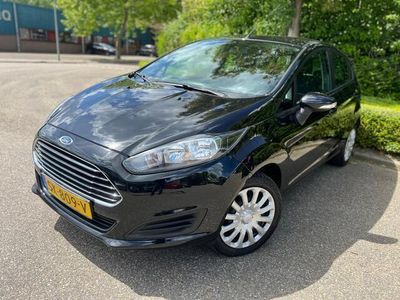 Zwart Gebruikt 2016 Ford Fiesta Titanium Hatchback | € 8.250 (Duur)