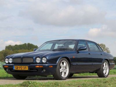 Jaguar XJR