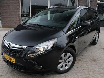 Zwart Gebruikt 2015 Opel Zafira Tourer MPV | € 9.950 (Eerlijke prijs)