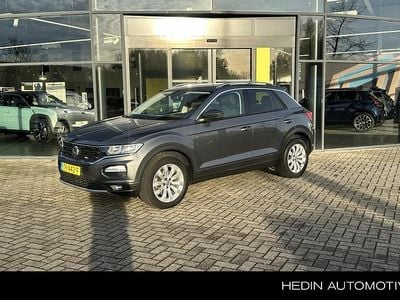 Grijs (metallic) Gebruikt 2018 VW T-Roc Style SUV | € 18.900 (Goede deal)