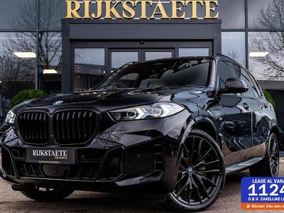 Zwart Gebruikt 2023 BMW X5 M Sport SUV | € 83.900 (Super prijs)