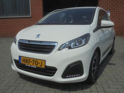 Wit Gebruikt 2018 Peugeot 108 Access Hatchback | € 6.995 (Eerlijke prijs)