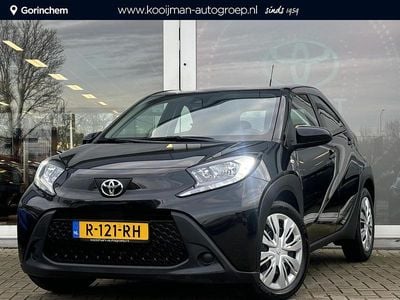 Zwart Occasion 2022 Toyota Aygo X Play SUV | € 15.900 (Goede deal)