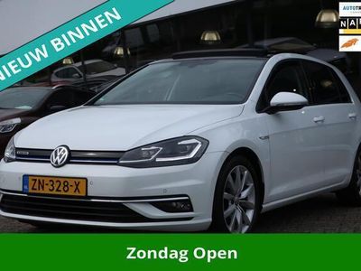 Wit Gebruikt 2019 VW Golf VII Highline Hatchback | € 16.450 (Eerlijke prijs)