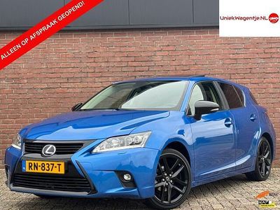 Lexus CT200h
