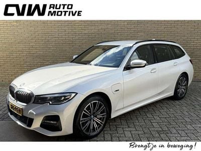 BMW 330e