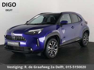 Blauw (metallic) Occasion 2024 Toyota Yaris Cross Luxury SUV | € 28.700 (Eerlijke prijs)