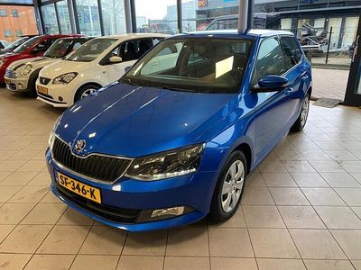 Blauw Occasion 2018 Skoda Fabia Ambition Hatchback | € 7.950 (Eerlijke prijs)