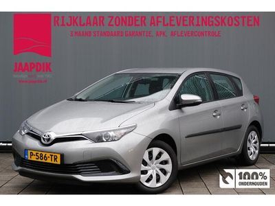 tweedehands Toyota Auris 1.3 Now | Climate C. | Parkeersensoren | Telefoon voorbereiding | Multi-media |