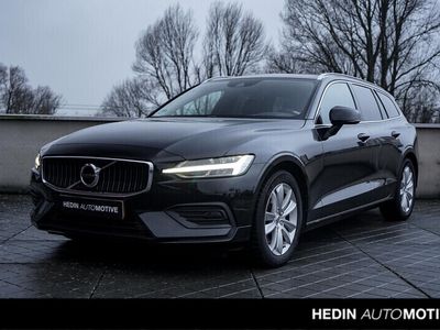 tweedehands Volvo V60 2.0 B4 Momentum Business Parkeercamera Achter | Verwarmbare voorstoelen + Stuurwiel | Semi Elek Trekhaak