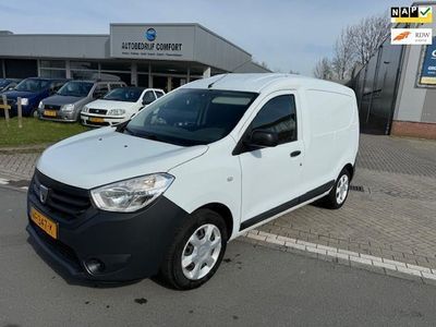 tweedehands Dacia Dokker 1.5 dCi 75 Ambiance. NWE DISTRIBUTIESET.