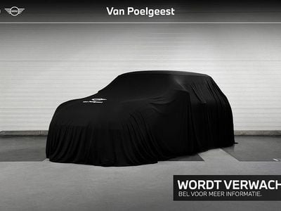 Midnight black ii Gebruikt 2024 Mini Cooper SE Favoured Hatchback | € 33.900 (Eerlijke prijs)