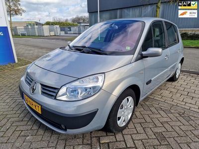 tweedehands Renault Scénic II 1.6-16V Privilège Comfort, Apk, Nap, Nieuwe koppeling, Inruil mogelijk.