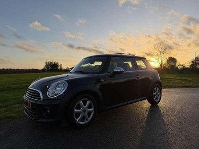 Zwart Gebruikt 2011 Mini ONE Hatchback | € 6.999 (Iets duurder)