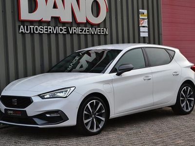 Wit Gebruikt 2020 Seat Leon Business Hatchback | € 20.950 (Eerlijke prijs)